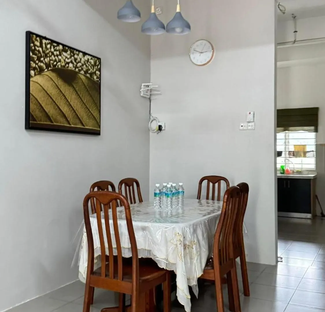 Lestarihome2, Klia Sepang Holiday home